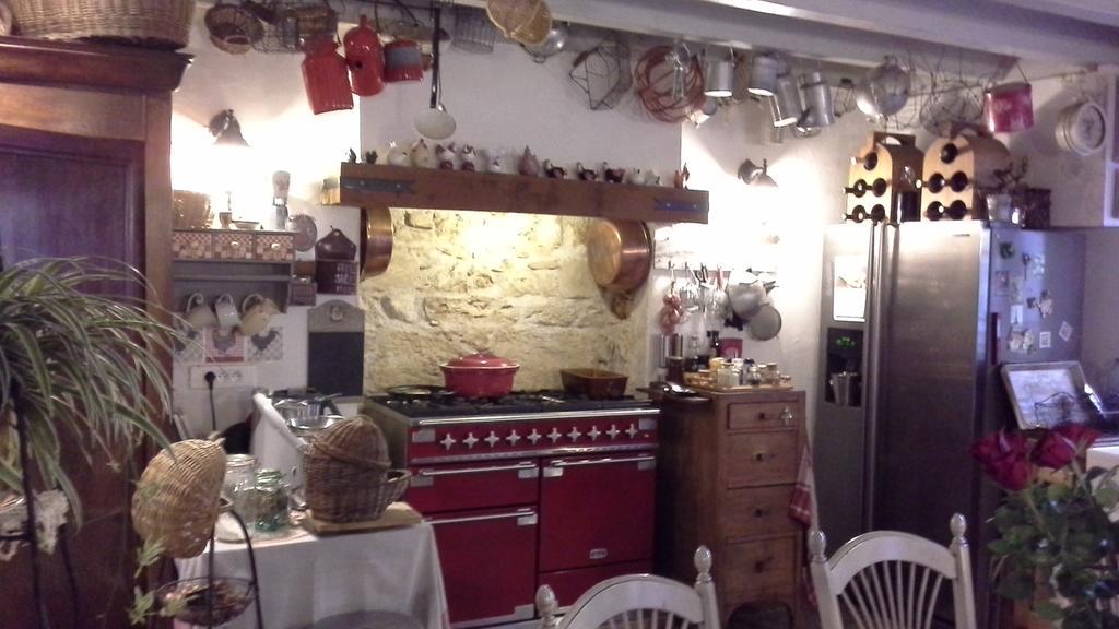 La Roulotte De Lola - Chambre D'Hotes La Celle  エクステリア 写真